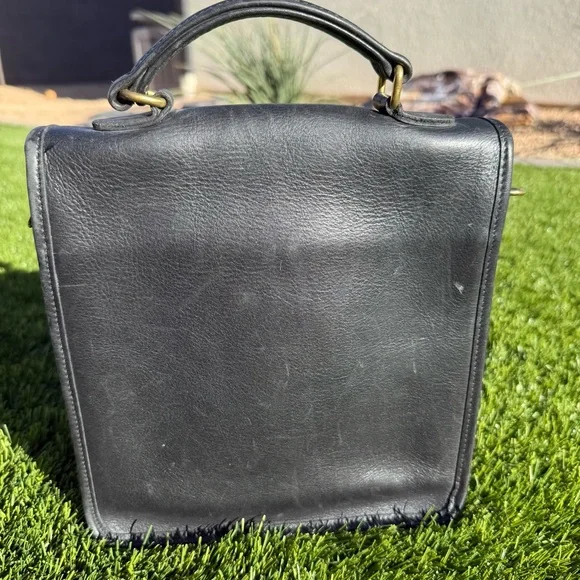 VTG Coach Station Bag 5130 Black Leather Brass Crossbody Satchel 90s USA - Picture 5 of 14